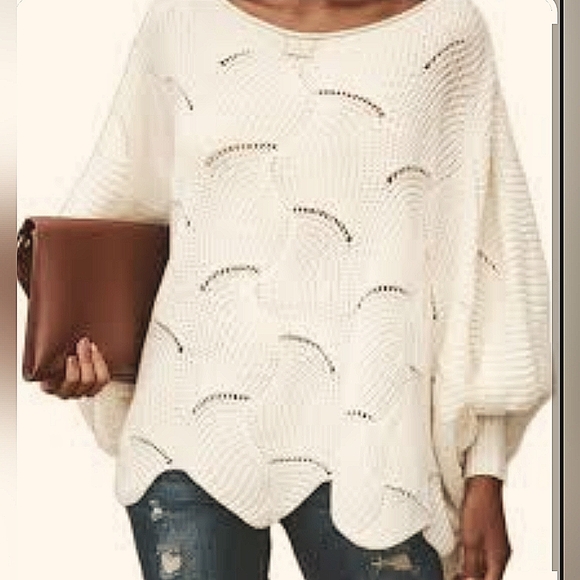 Moon and Madison Cropped Scallop Dolman Sleeves Knit Top Sweater Size S - Picture 1 of 8